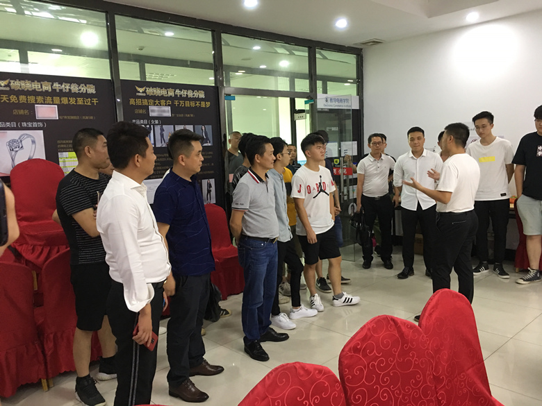 微信图片_20190920111916_副本.jpg