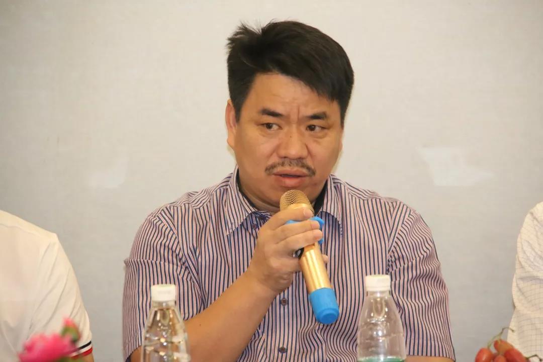 我会受邀参加“渝商归渝”暨粤港澳大湾区商协会会长高峰论坛的交流座谈会